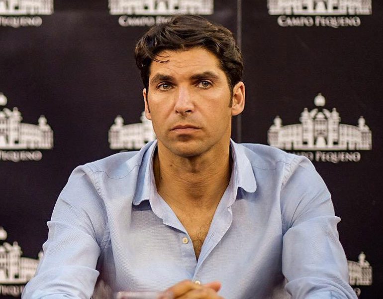 Cayetano Rivera Ordoñez Honra por tourear a corrida de homenagem a